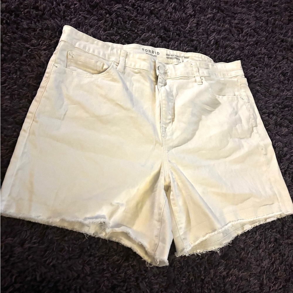 Torrid Women's Cream Jean Shorts